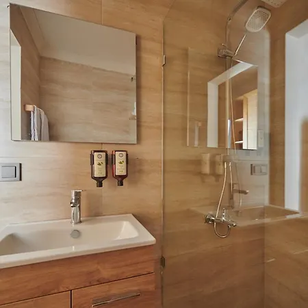 Szálloda Castelle *